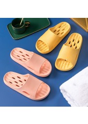 2022 Home Family Bath Shoes Indoor Non-slip Unisex Solid Soft Bottom Slippers Sandals Women and Men Slippers Flat Shoes