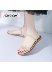 Flat bottom sandals female summer 2018 Korean version students women's shoes wearing Roman outside wear cool beach slippers