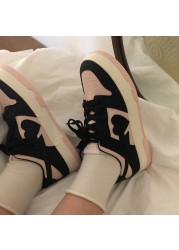 2022 Pink Patchwork Zapatillas Mujer Fashion Heart Spring Hot Sale Woman Vulcanizing Casual Shoes Outside Students Sneakers