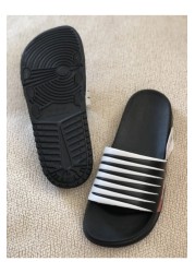 Male Black White Regular Base Luxe Pool Beach Slippers