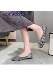 2022 single shoes Korean fashion plaid women's shoes retro square heel bean shoes shallow mouth women's shoes