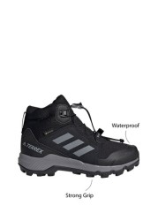 حذاء رياضي أسود للشباب والصغار Terrex Mid Gore Tex من Adidas