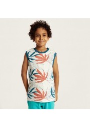 Juniors Printed Sleeveless T-shirt with Crew Neckline