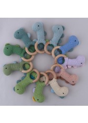 1pc or 2pcs/set BPA Free Crochet Dinosaur Baby Teether Rattle Safe Beech Wooden Teether Ring Newborn Mobile Sport Educational Toy