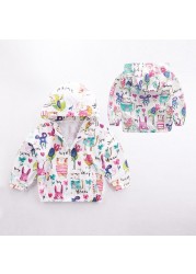 Autumn girls hooded graffiti jacket 2022 middle and small new coat children's windbreaker Korean version casual cartoon jacket