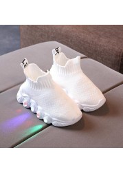 Boys Shoes LED Luminous Sneakers 2022 Spring New Children's Socks Shoes Girls Sneakers Breathable Mesh Light Kids Sneakers