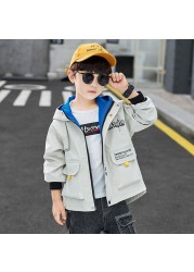 New 2022 polyester spring and autumn jacket for boy fashion Korean version hooded print windbreaker casual cool children's clothing