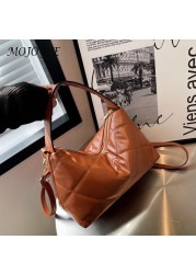 Women PU Leather Soft Shoulder Bag Embroidery Underarm Bag Female Luxury Clutch Bag Handbags for Shopping Traveling