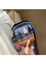 2022 Summer Ethnic Women Shoulder Crossbody Bag Woven Tassels Small Bucket Female Handbags Messenger Satchel Designer Handbag