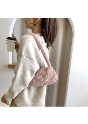 INS Women Star Print Small Shoulder Bags Female Winter Soft Plush Quilted Underarm Bags Love Heart Fluffy Tote Bags Phone Purses