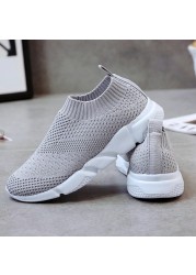 Rimocy Spring Summer Women Sneakers Lightweight Breathable Flat Mesh Woman Non-slip Soft Bottom Casual Shoes Socks 2022