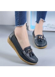 2022 women leather shoes flats women's shoes slip on loafers mother moccasins shoes female casual shoes boat shoes size 35-44