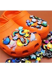 Original Space Alien Designer Shoe Charms 5pcs/lot Croc Buckle Luxury Accessories Rainbow Sun Clog Dog Jewelry Decorations Jibz