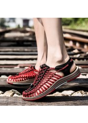 Men's sandals 2022 new summer breathable soft flat sandals outdoor beach slip-on fashion leisure woven sandals men casual shoes