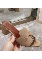 VALLU Highquality 2022 Spring Summer New Suede Leather Mid Heel With Necklace Hardware Classic Ladies Delicate Fashion Sandals