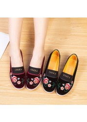 Old Beijing cloth shoes women's soft non-slip mid-aged shoes' flat breathable single pedal maternal shoes for women