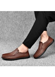 Mens Casual Shoes Luxury Brand Summer Men Shoes Split Leather Moccasins Comfortable Breathable Slip On Boat Shoes