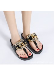 2022 New Women Sandals Slippers Simple Open Toe Metal Buckle Fashion Muffin Thick Bottom Flip Flops Women Summer Outer Wear