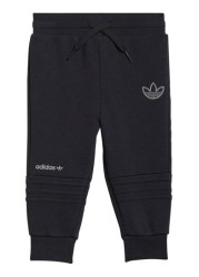 بدلة رياضية من Adidas Sport Collection