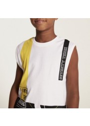 Juniors Printed Sleeveless T-shirt with Crew Neck