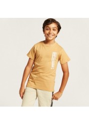 Juniors Graphic Print T-shirt with Short Sleeves