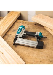 Makita Pneumatic Brad Nailer, AF506