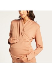 Love Mum Solid V-neck Maternity T-shirt with Long Sleeves