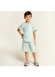 Checked Crew Neckline T-shirt and Mid-Rise Shorts Set