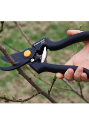 Fiskars 141960210 Garden Pro Pruner (23 cm, Black)