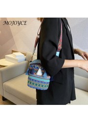 Women Shoulder Crossbody Bags Woven Tassel Small Bucket Female Handbags Messenger Handmade Bags Ladies Handbags