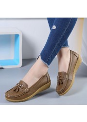 2022 women leather shoes flats women's shoes slip on loafers mother moccasins shoes female casual shoes boat shoes size 35-44