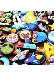 Original Space Alien Designer Shoe Charms 5pcs/lot Croc Buckle Luxury Accessories Rainbow Sun Clog Dog Jewelry Decorations Jibz