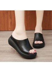 Rimocy Thick Bottom Women Summer Slippers Outdoor Beach PU Leather Slides Female Vintage Peep Toe Platform Slippers Sandals 2021