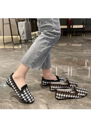 Women Flat Shoes 2022 Spring New Ladies Loafers Flying Woven Pumps Women Single Shoes Casual Lazy Peas Shoes Zapatos de mujer