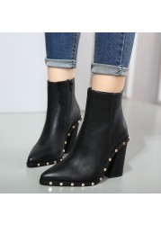 Star with the same paragraph handsome round rivet decoration pointed toe thick heel high heel ankle boots 3787