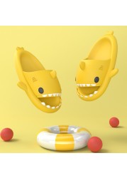 Summer EVA Slippers Lovely Shark Slippers Women Outdoor Bathroom Home House Slippers New Man Cartoon Couple Slippers 2022