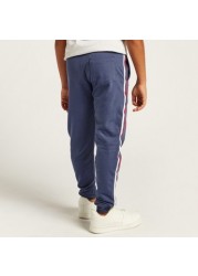 Printed Mid-Rise Jog Pants with Drawstring Closure and Pockets