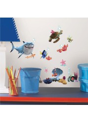Room Mates Finding Nemo Wall Decal (14 x 9 inch)