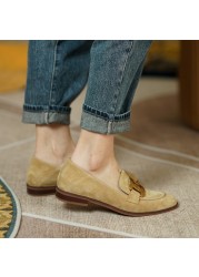 Women Shoes Genuine Leather Flats Loafers Round Toe Sheep Suede Metal Decor Slip On Shoes Ladies Comfortable Casual Shoes 2021 New