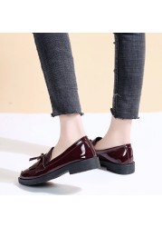 Rimocy Patent Black Leather Women Loafers Flat Shoes Women Spring 2022 British Tassel Casual Flat Ladies Shoes