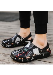 New summer new men's clogs sandals lightweight breathable beach slippers non-slip mule men garden clogs casual slippers