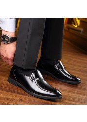 British slip on fur leather shoes men winter shoes 2022 business formal dress shoes fashion fit office shoes warm shoes