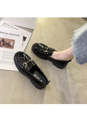 Casual leather small leather shoes women's spring 2022 new student versatile low-heeled women's shoes British style