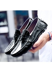 split genuine leather mens loafers luxury brand 2020 fashion handmade moccasins men black casual shoes slip on men boat shoes