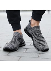 Fashion Trend Casual Shoes Men Knitted Mesh Outdoor Sneakers Men Slip On Sock Shoes Breathable Sneakers Men Zapatillas Hombre