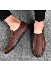 Mens Casual Shoes Luxury Brand Summer Men Shoes Split Leather Moccasins Comfortable Breathable Slip On Boat Shoes