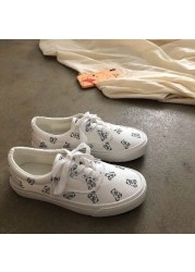 Women Shoes Kawaii Cartoon Women Flat Shoes Casual Sneakers Canvas Women Sneakers Girls White Vulcanize Designer Shoes