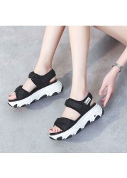 2022 Summer Sandals Fashion Slippers All Ages Comfortable Foot Massager Shopping Outdoor Personal Slippers