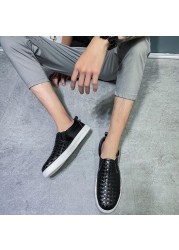 New Spring Summer Men Shoes Casual Shoes PU Leather Flats Slip On Low Top White Male Sneakers Tenis Masculino Adulto