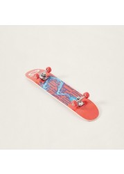 Street Runner Graphic Print Skateboard